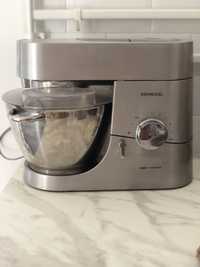 Продам кухонный комбаин Kenwood