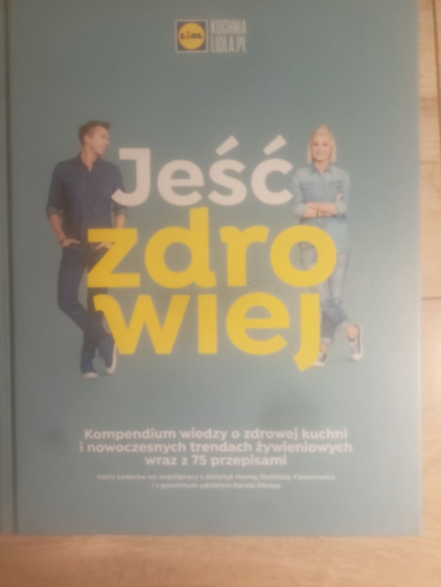 Lidl 6 książek kucharskich i komiks