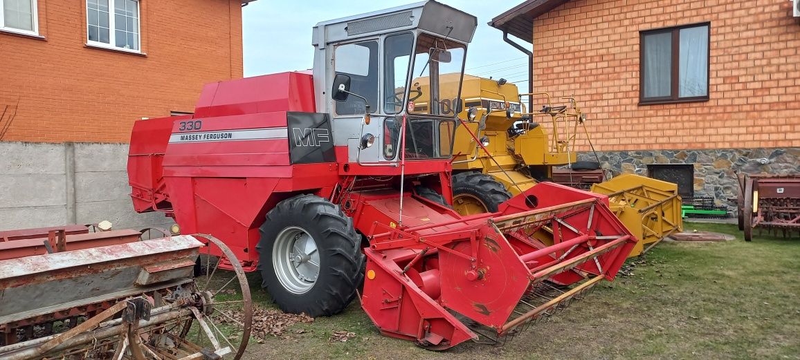 Комбайн Massey Ferguson 330 Массей  Фергюсон 330 MF 330