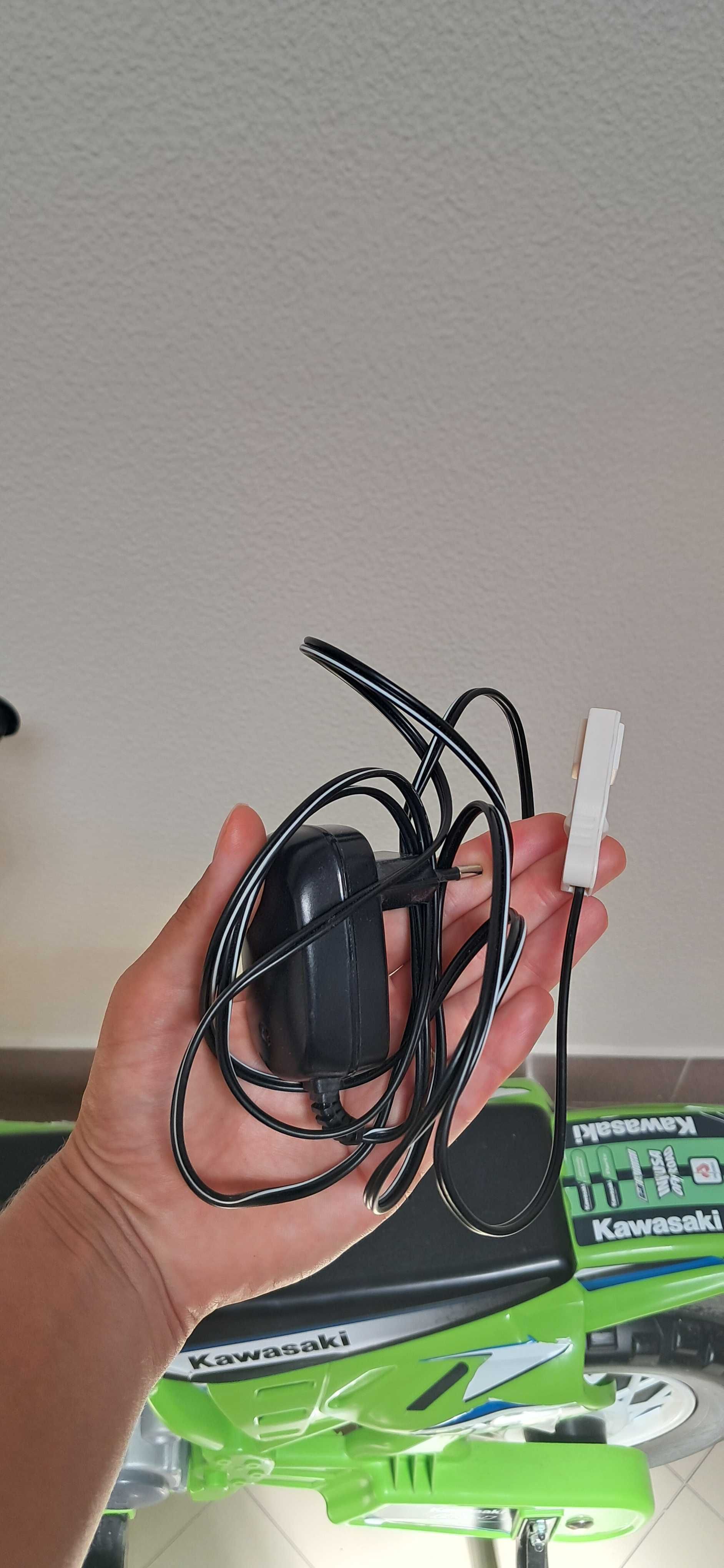 Mota elétrica para criança