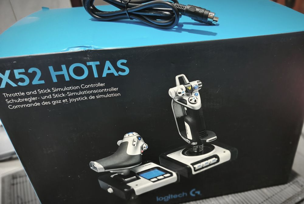 Logitech X-52 Hotas