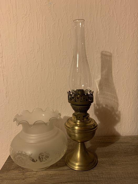 Orginalna stara lampa naftowa