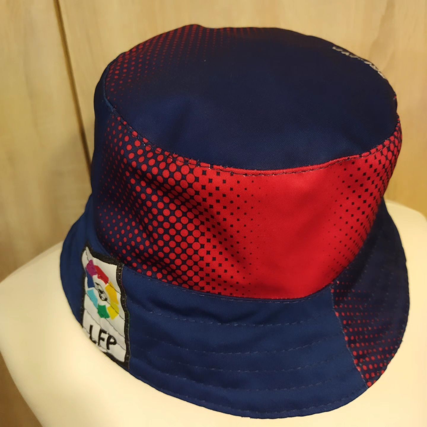 Czapka  buckethats FC Barcelona