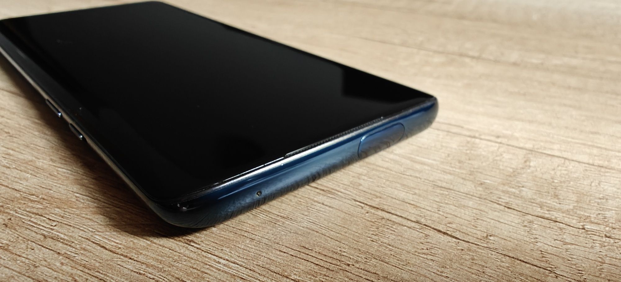 One Plus 7T Pro z ładowarką