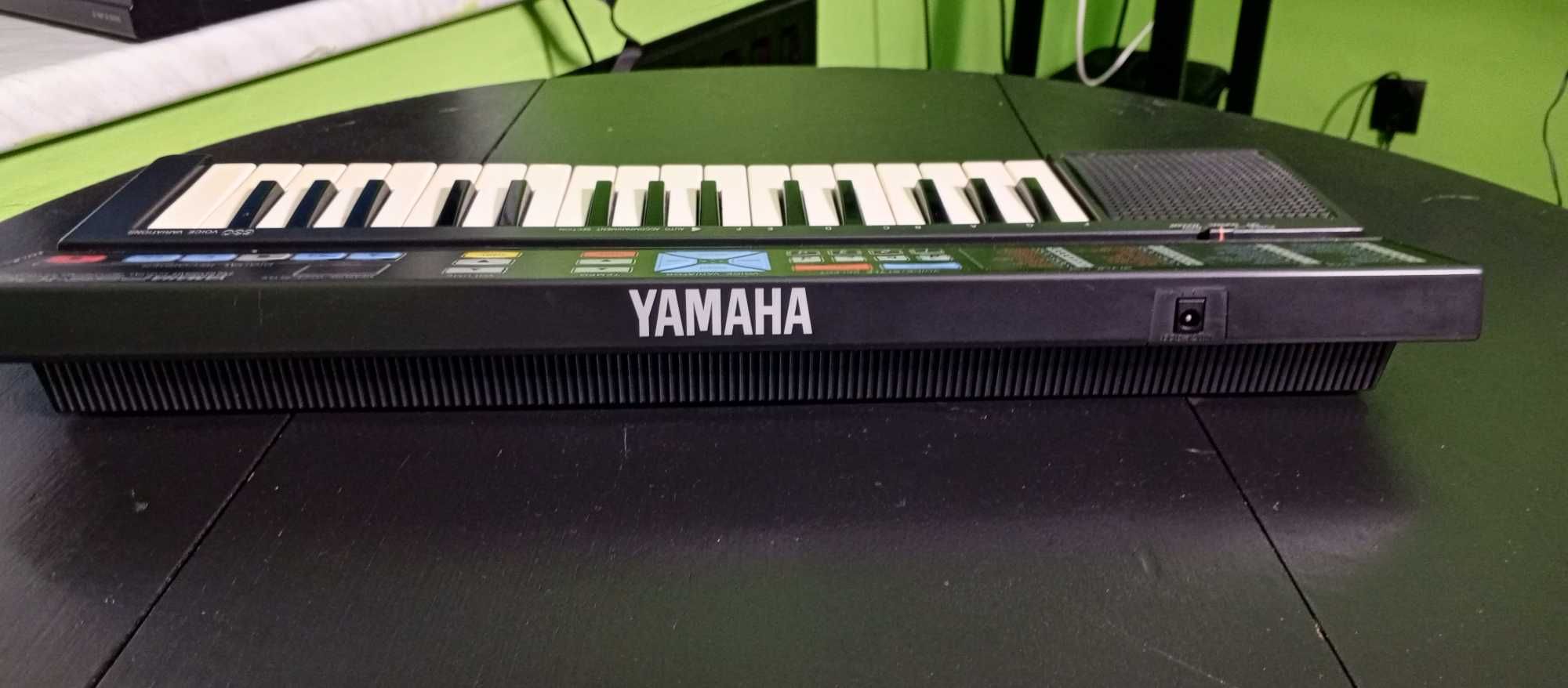 Yamaha PSS-100  Portasound Keyboard Syntezator Vintage Recorder