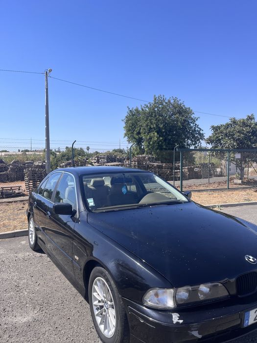 BMW E39 520i • 1999 • Preto •