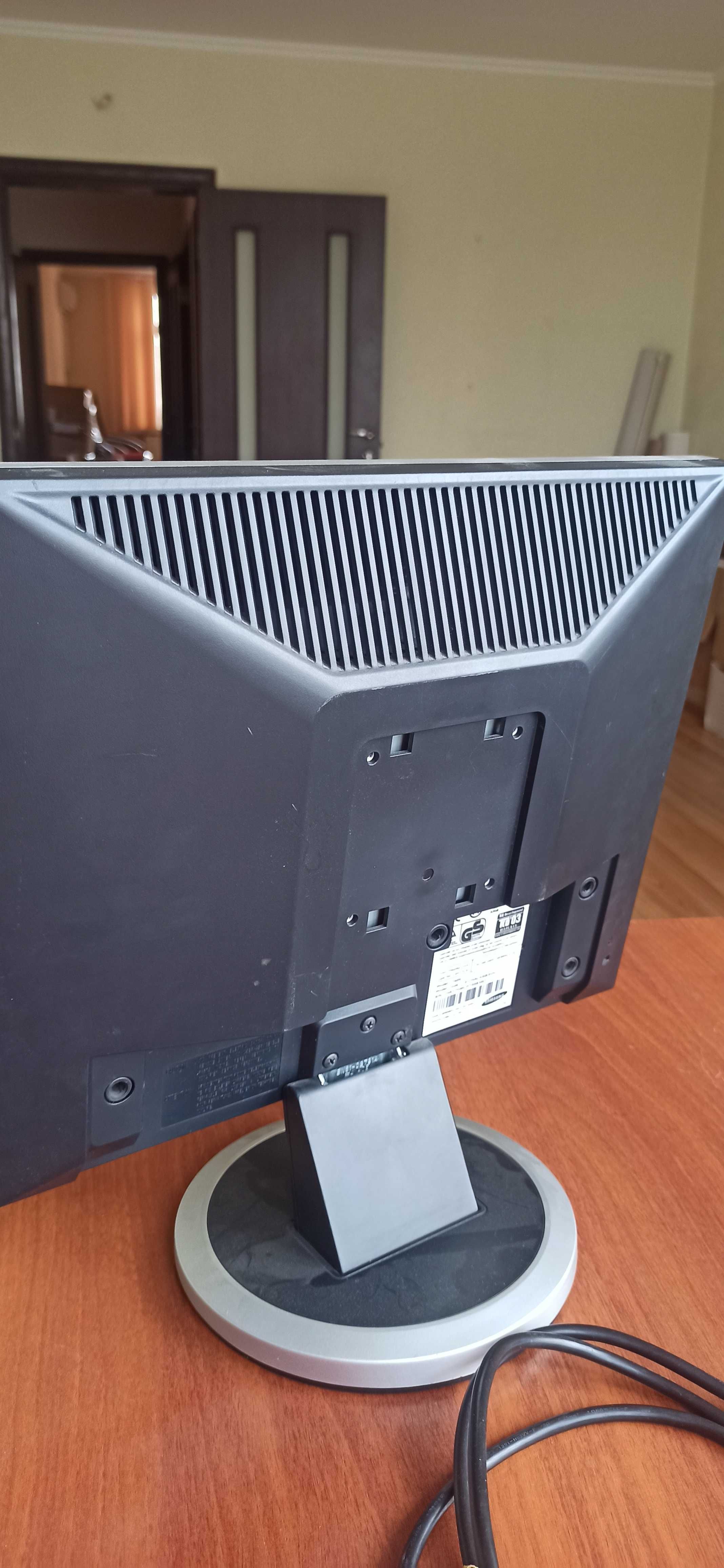 Монітор Samsung 740N новий