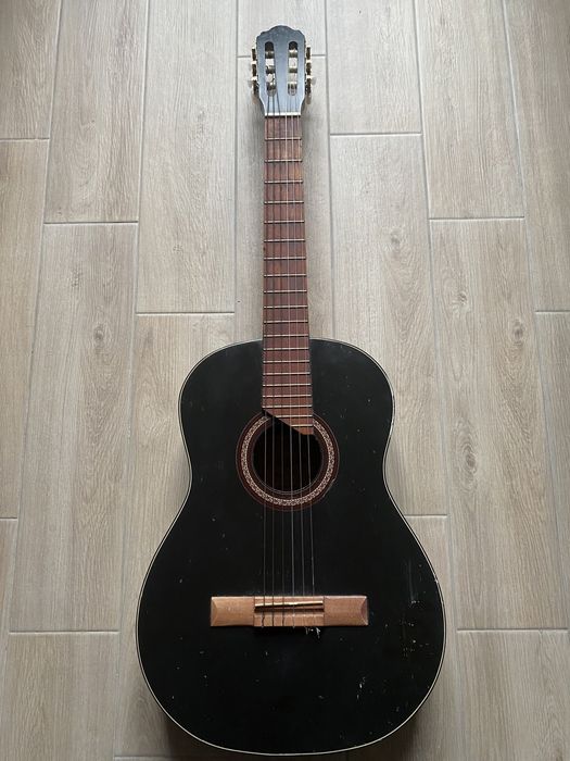 Класична шестиструнна гітара