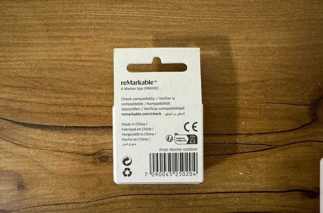 reMarkable paper pro + 2 Book Folio + Marker Plus