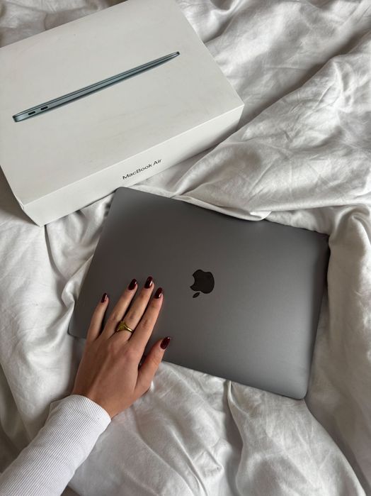 Ноутбук Apple New MacBook Air M1 13.3 256Gb