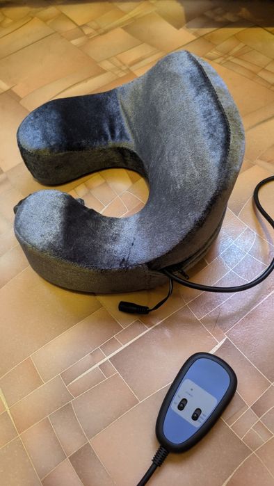 Продам вибро-массажную подушку для шеи(головы)