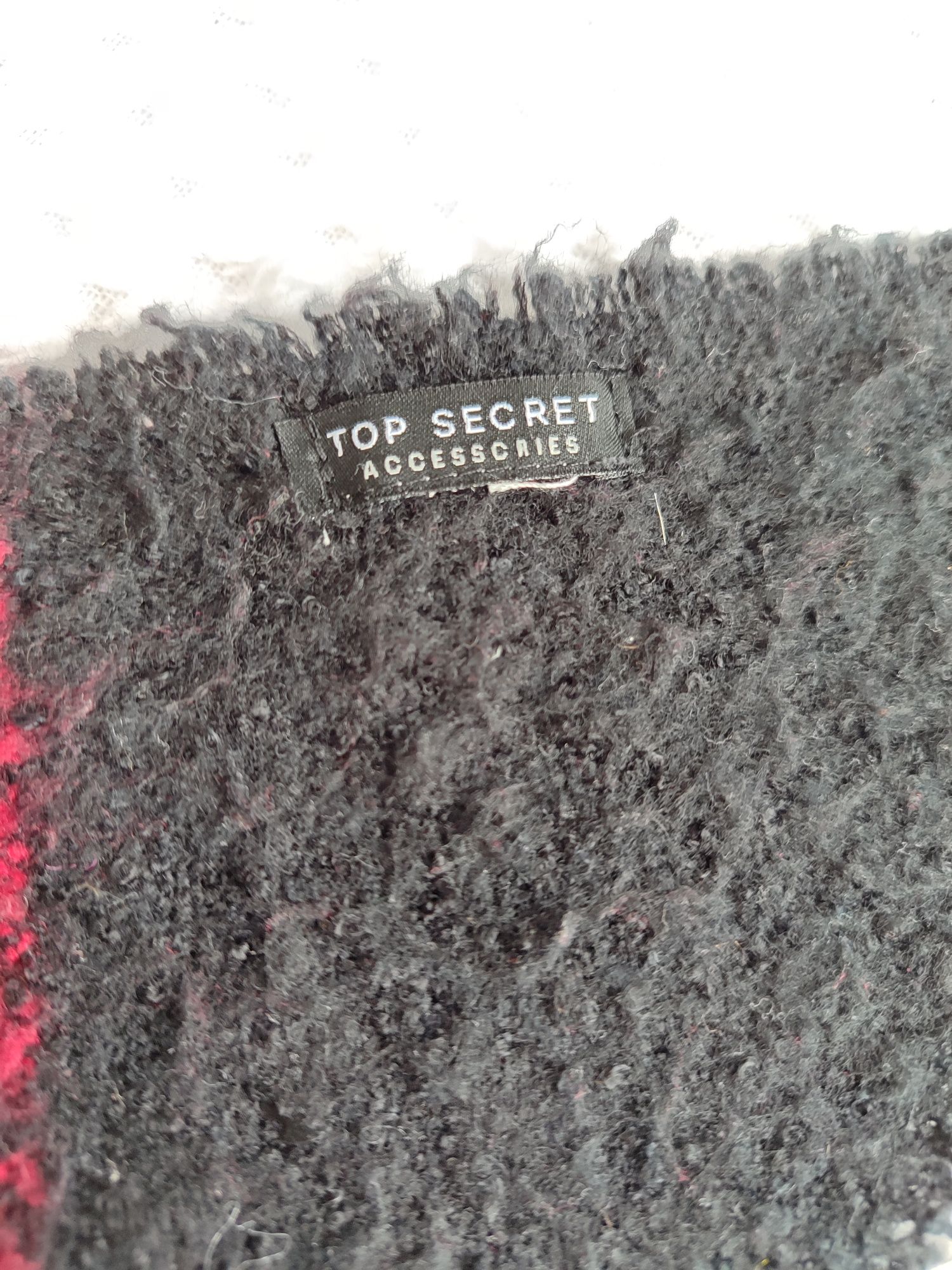 Top Secret bardzo duży szal szalik czerwony czarny