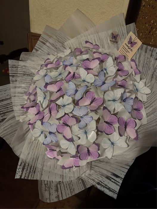 Букети з метеликів з підсвіткою на замовлення букет из бабочек