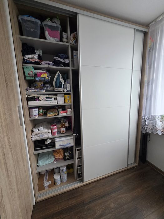 Szafa 180cm Dąb sonoma z drzwiami przesuwnymi BRW