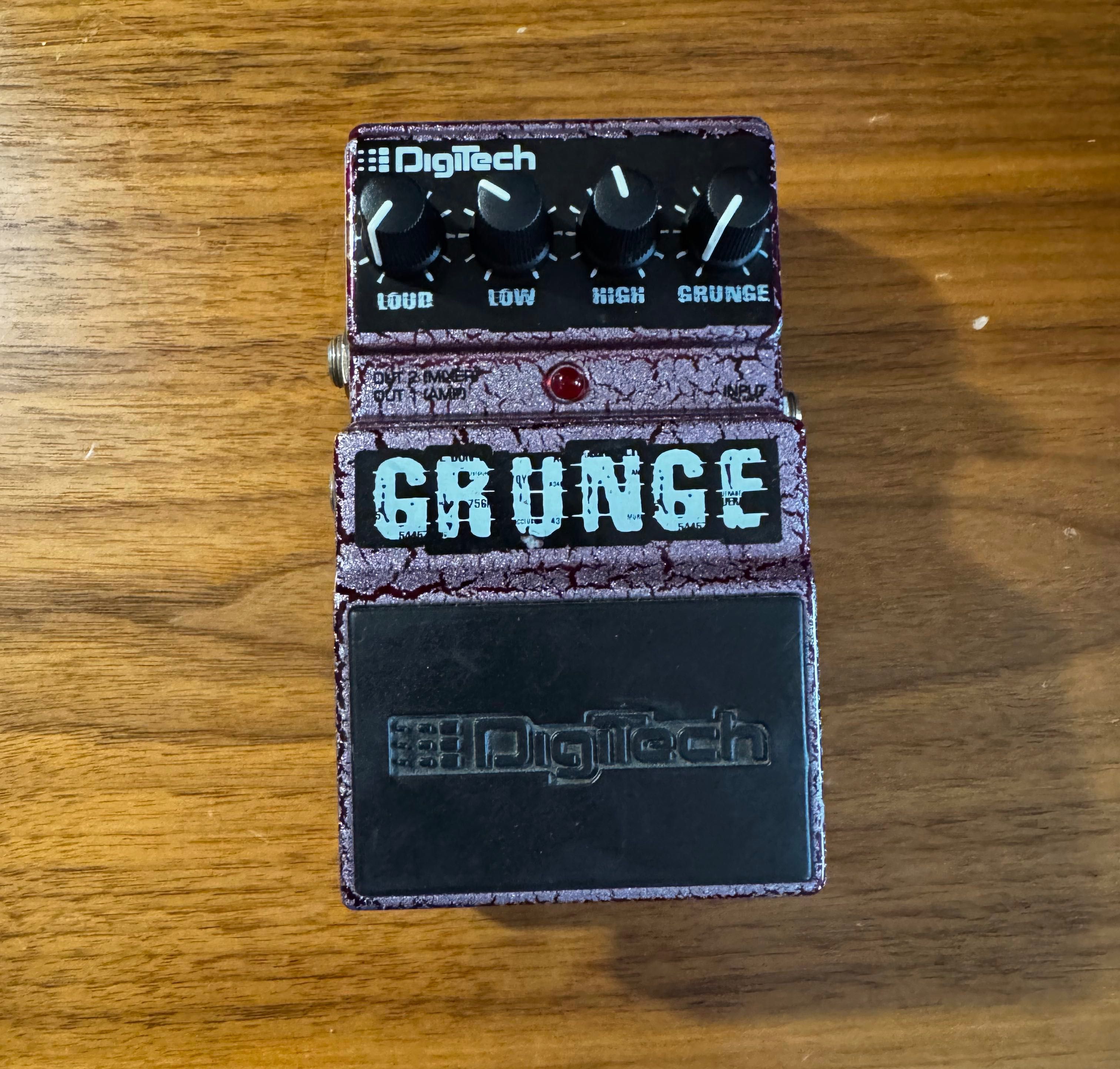 Efekt gitarowy DigiTech Grunge – brudny, konkretny przester!