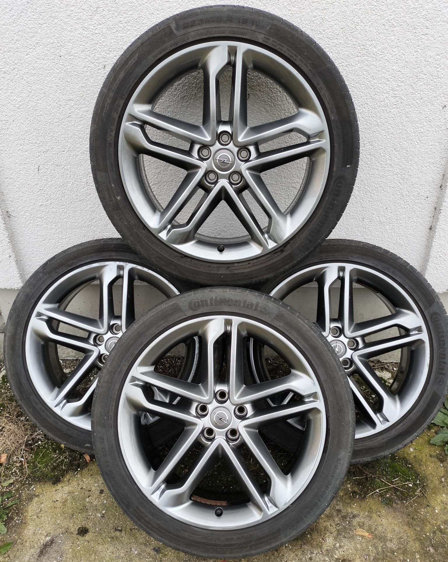 Felgi z oponami Opel Mokka 7,5x19 ET38 5x105