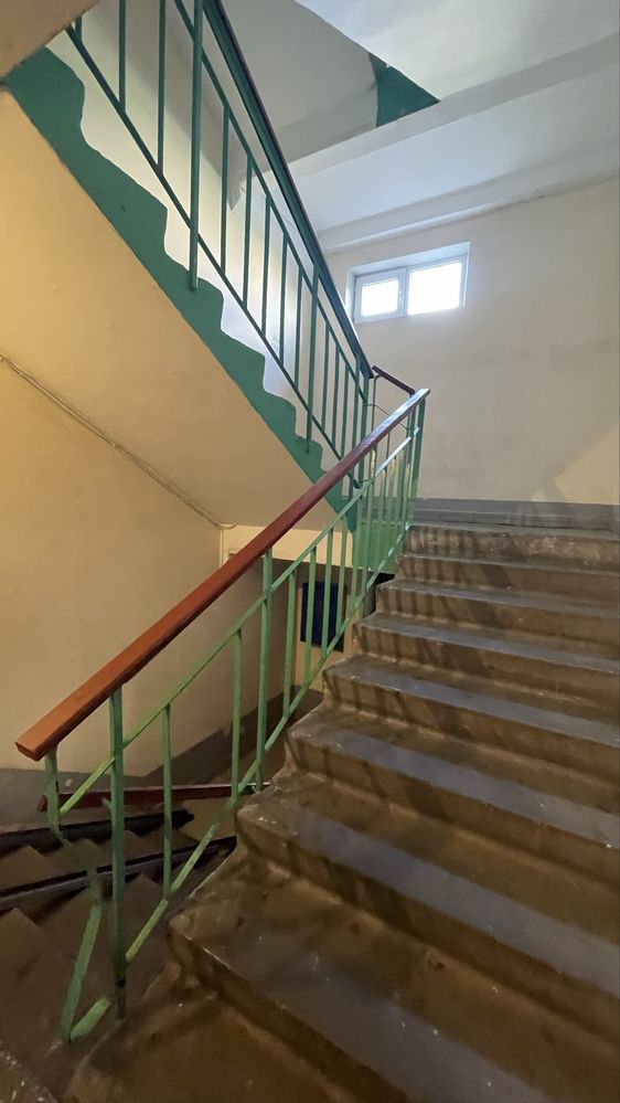 Продам 2к, вул. Кошиця 4, метро Харківська.