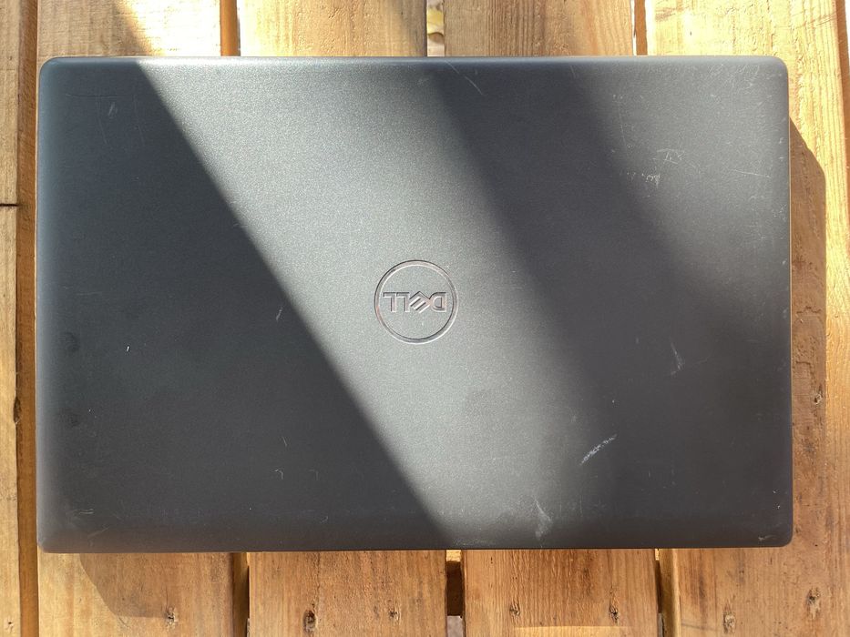 Dell Latitude 3520 | i5-1155G7 | MX350 | 8GB | 256GB NVMe | FHD IPS