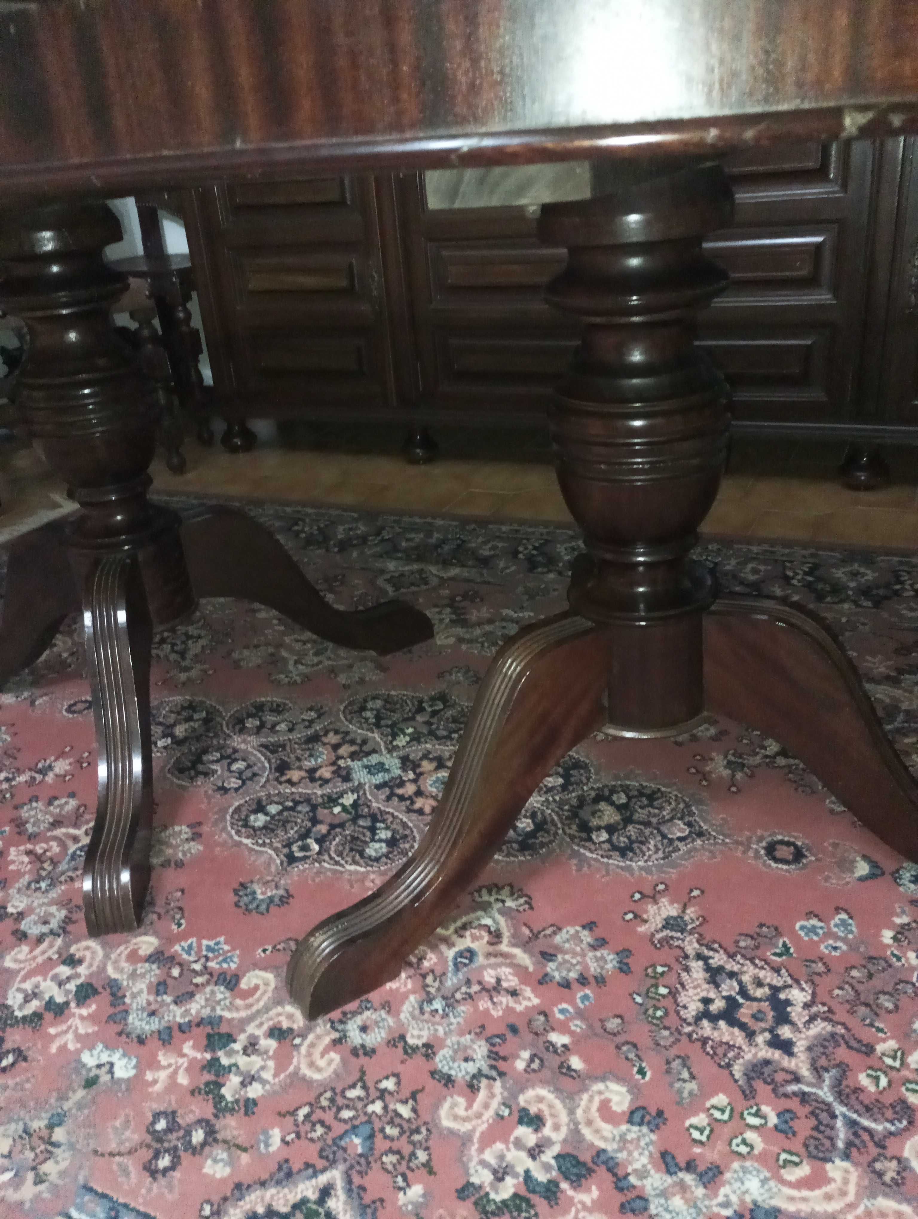 Mesa antiga pé de galo