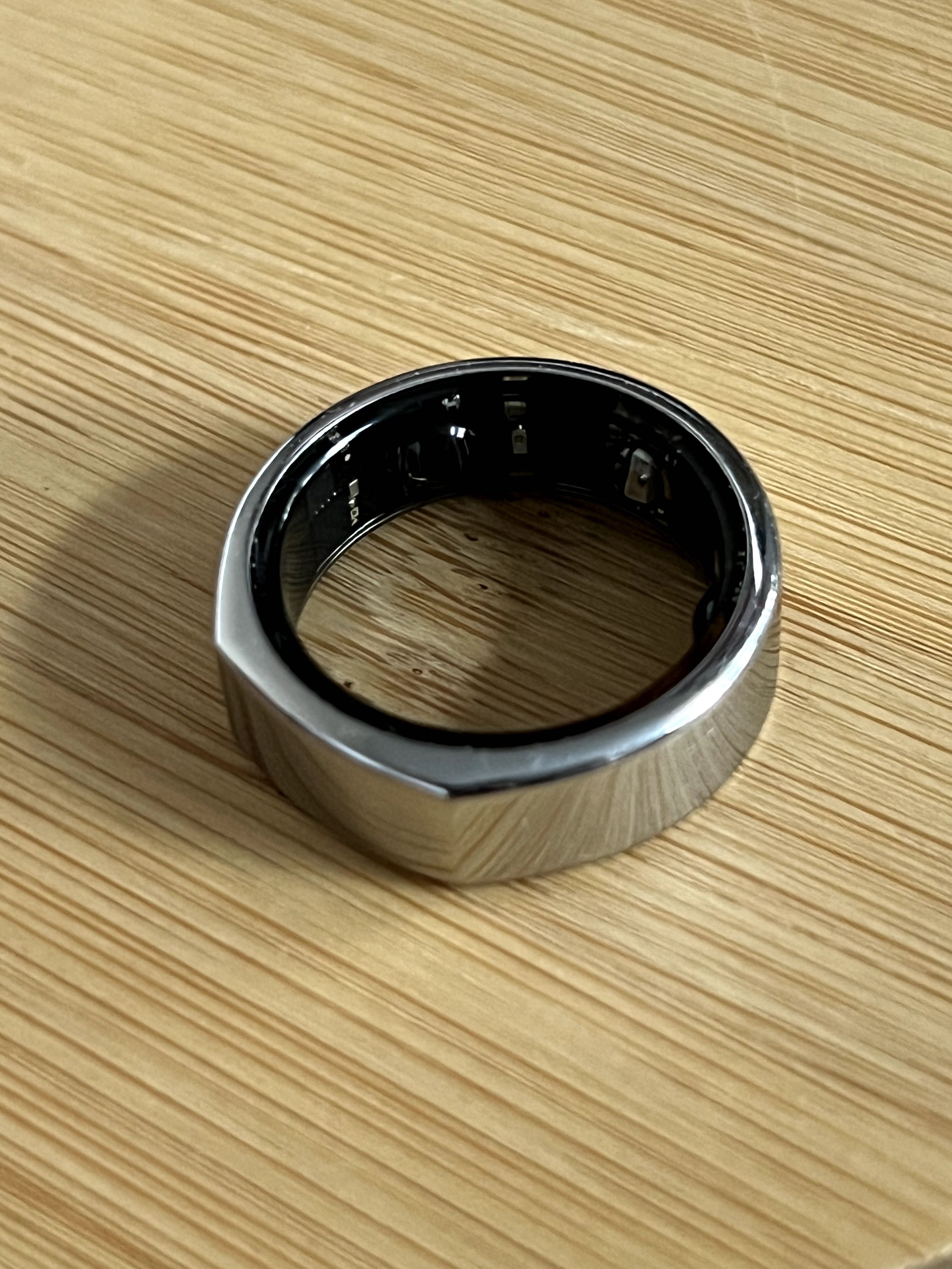 OURA Ring Gen3 Generacja 3 Rozmiar US10 Srebrny + Ładowarka