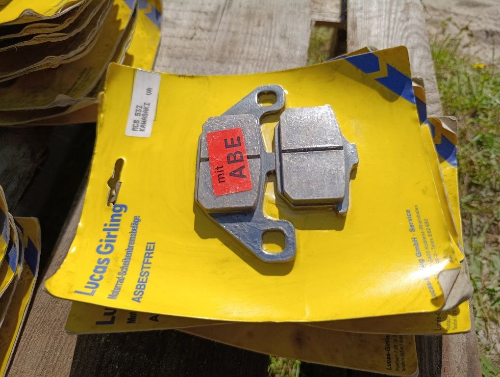 Klocki hamulcowe Kawasaki MCB 532 LF HA Nowe A3