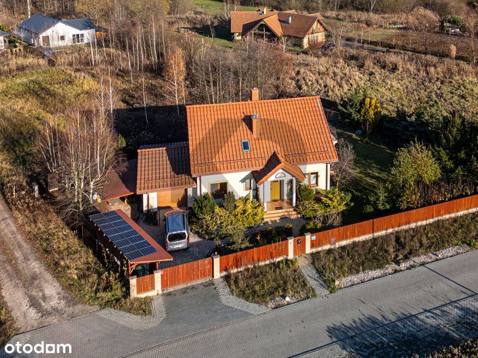 Rodzinny dom w otoczeniu zieleni , działka 923m2