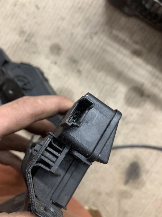 Zamek tylnej klapy bmw e60 wysylka gwarancja