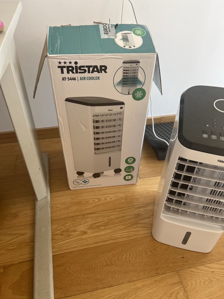 52€Ar Cooler Tristar AT-5446 – Portátil,