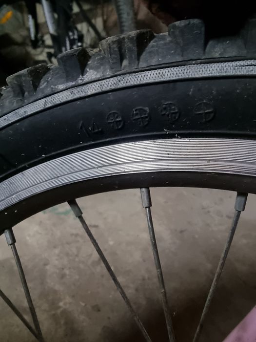 Велосипед колеса 14 рожевий розовий