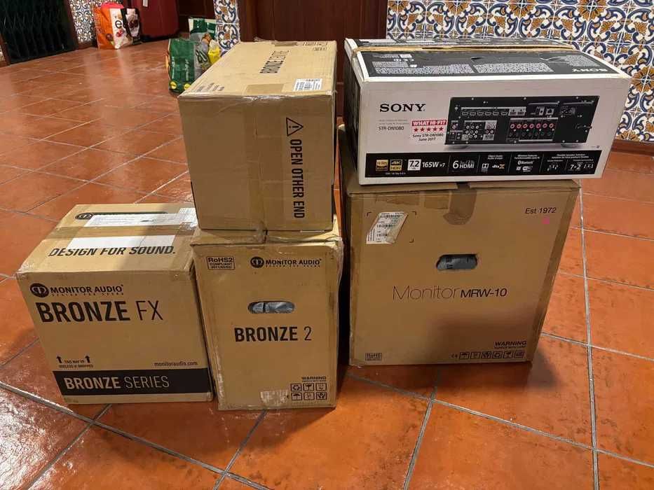 Colunas Monitor Audio Bronze FX