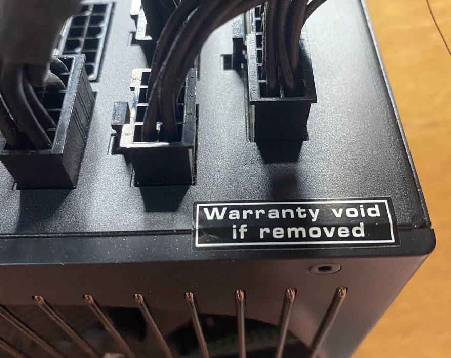 Be Quiet! Straight Power 11 750W ват мощности 80+ gold на пломбе