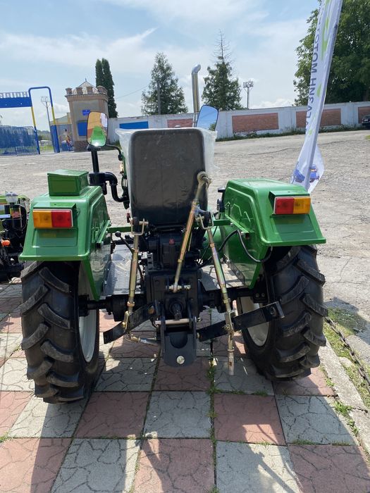 Мінітрактор Зубр т 245