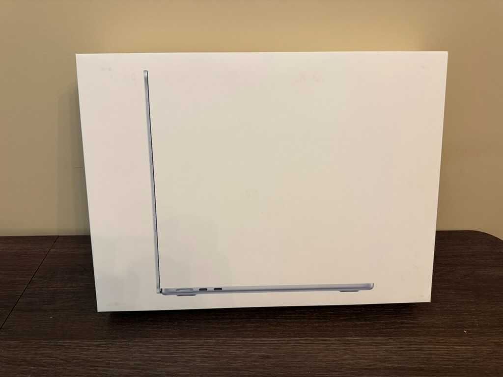 MacBook Air 13 M4 (16Gb/256Gb) 2025 Sky Blue (MC6T4) новий запакований