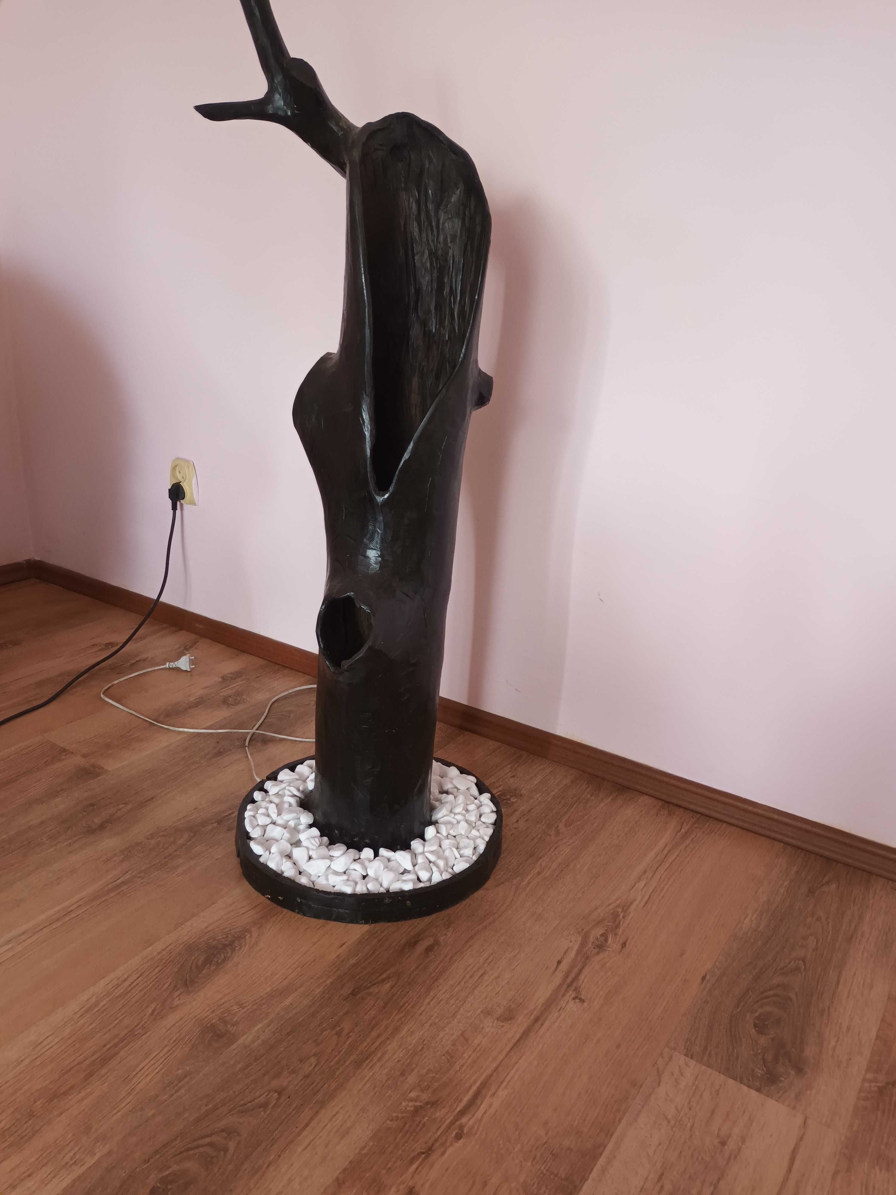 Lampa/rzeźba z pnia kasztanowca