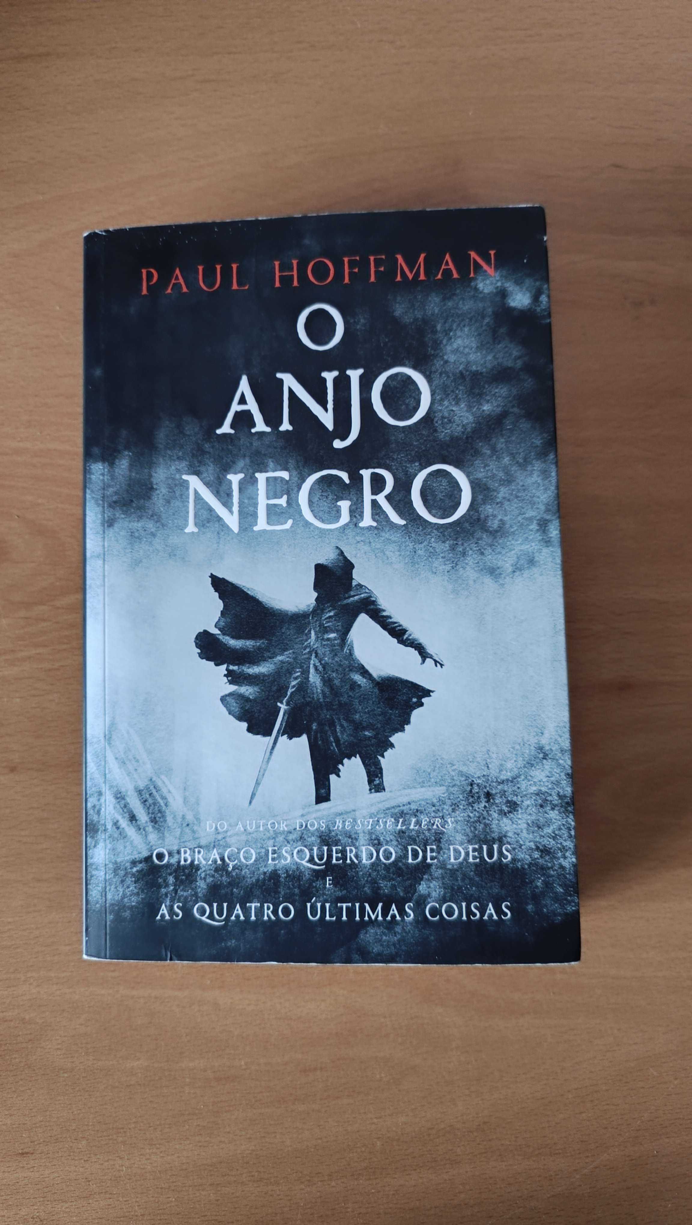 Saga de Livros "O Braço Esquerdo de Deus" de Paul Hoffman