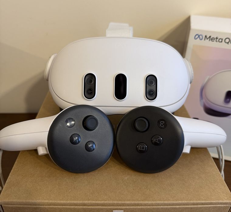 Oculus Quest 3 (128 ГБ) — повний комплект, без дефектів