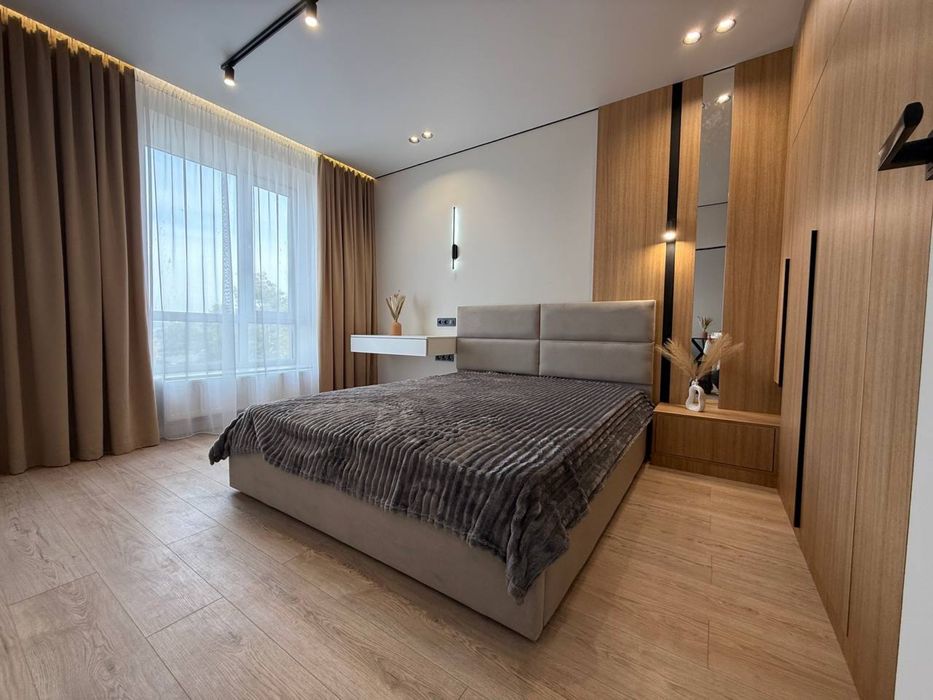 ЦЕНТРАЛЬНИЙ ПАРК! Стильна євро-2 кімнатна квартира з газом!