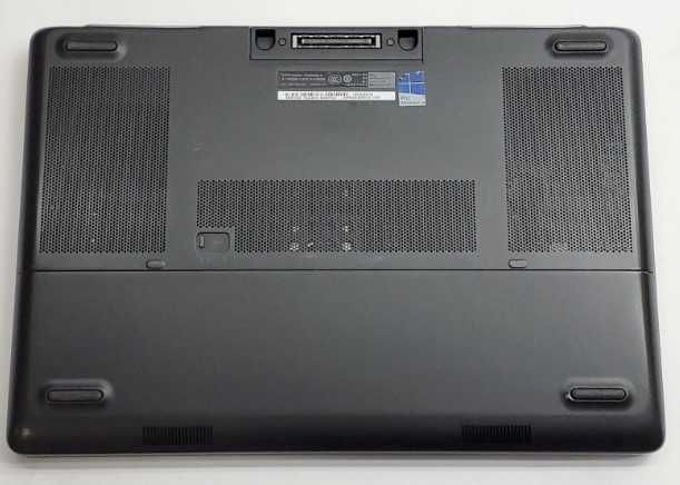 Ігровий ноутбук Dell 17.3 16/256gb i7-6820HQ і відео 2gb GDDR5 чудовий
