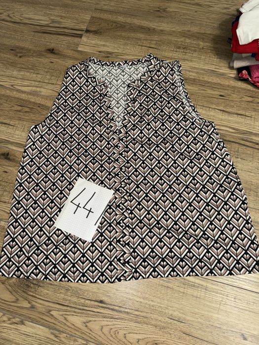 Paka damskich ubrań