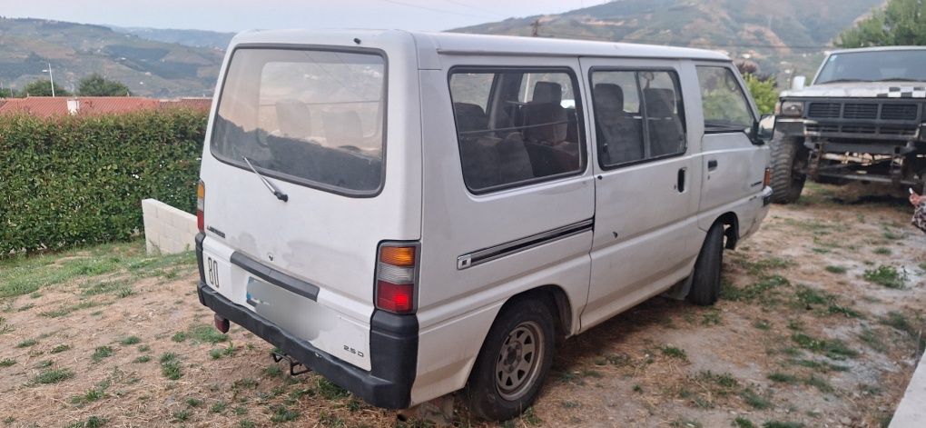 Mitsubishi l300 9 lugrs