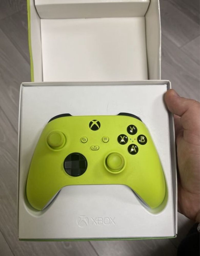 геймпад від Xbox Series Volt