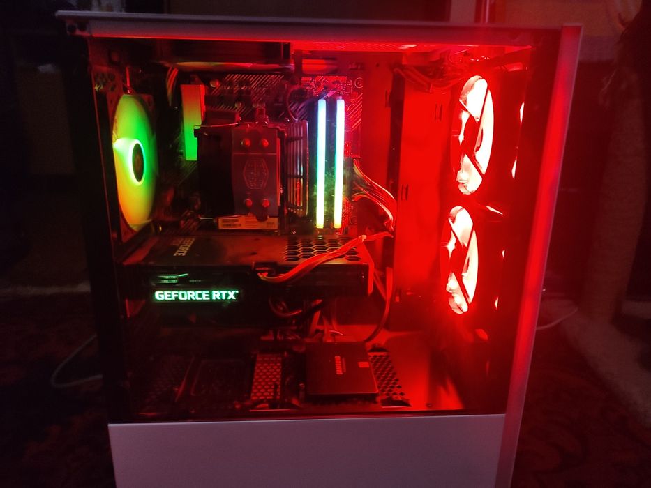 Продаю компьютер Ryzen 5 3600 + монитор (клавиатура и мышка в подарок)
