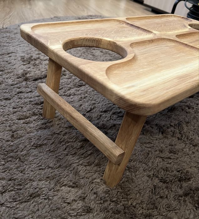 Складаний дерев’яний столик під пиво, смаколики або ноутбук 50х30 см