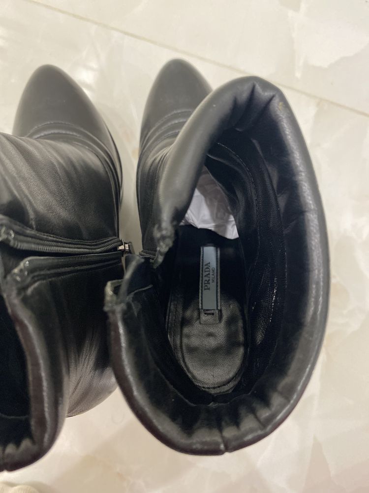 Черевики ботільйони ботинки Prada
