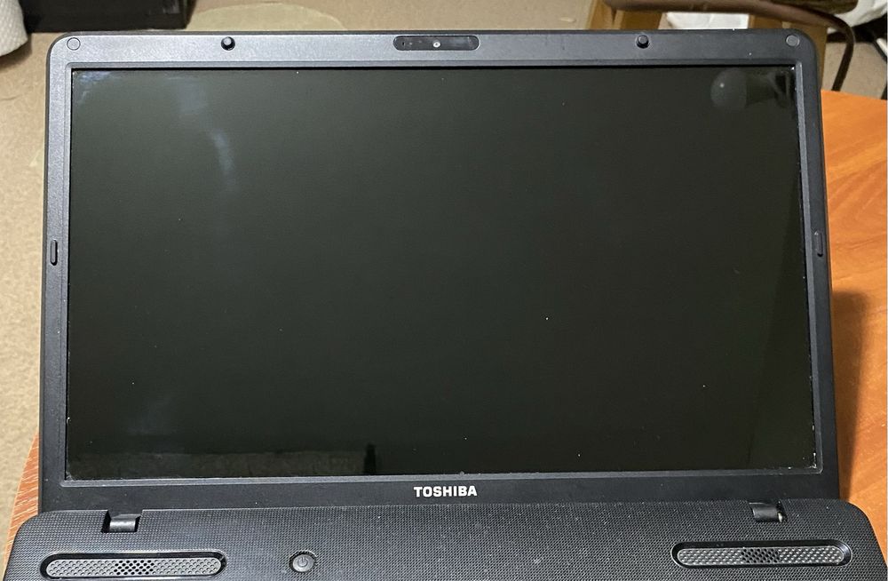 Ноутбук Toshiba Satellite C670D-10W 17"/ на запчастини! N2498