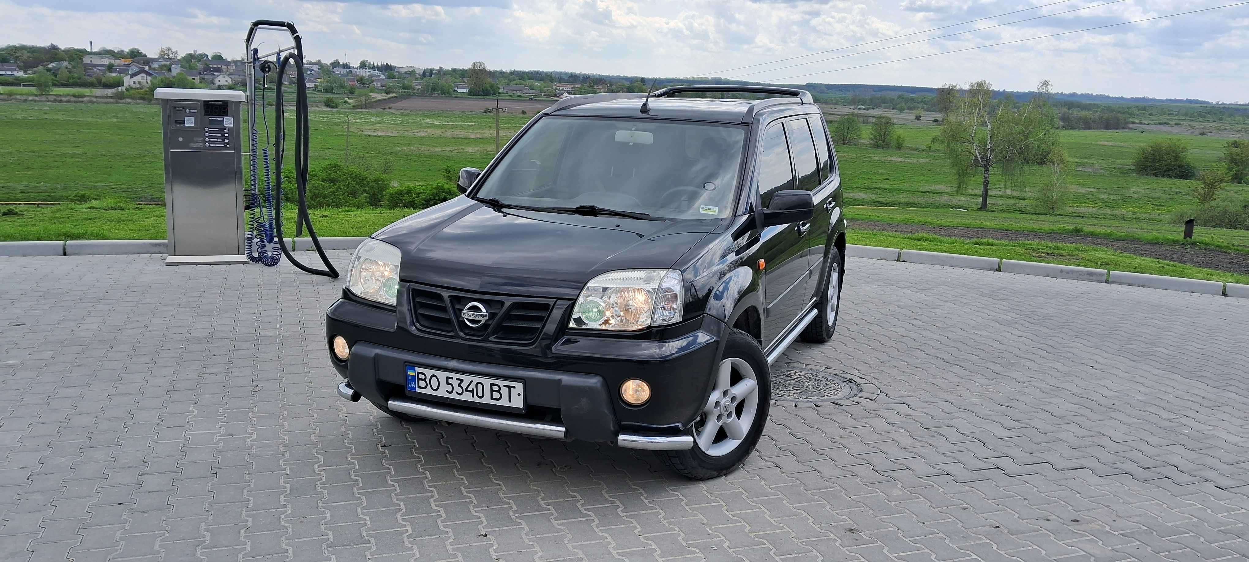 Nissan X-Trail 2.2 TDI 4×4 в гарному стані сів поїхав