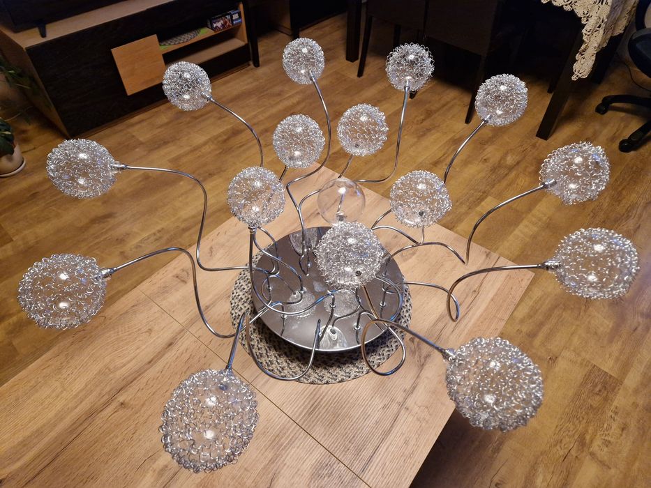 Żyrandol 16 kul led z 13 żarówkami