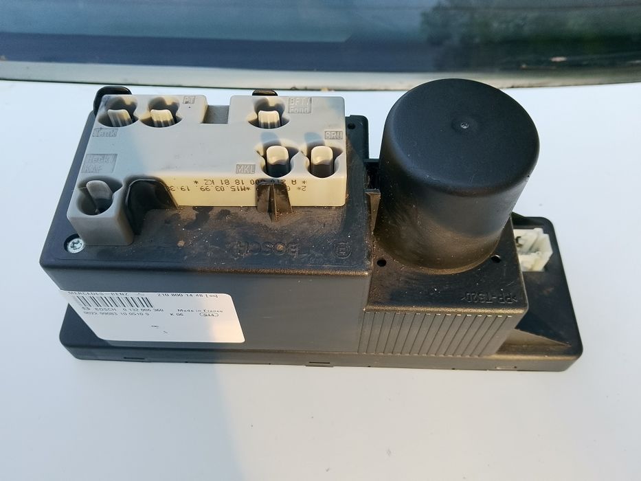 Компресор центрального замка Mercedes Benz w210