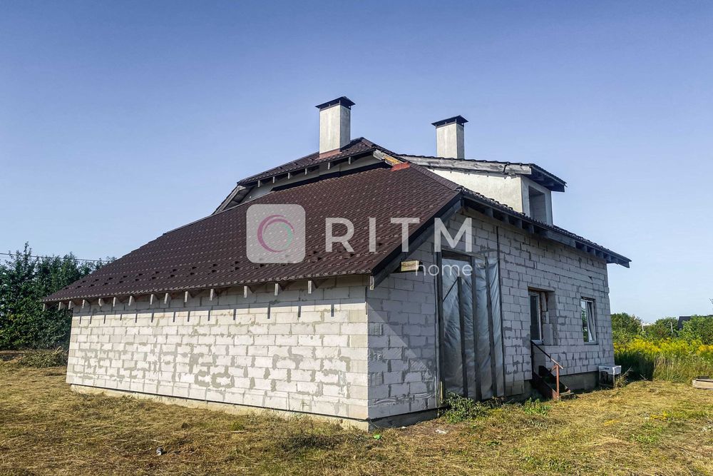 Продається будинок у селі Голишів