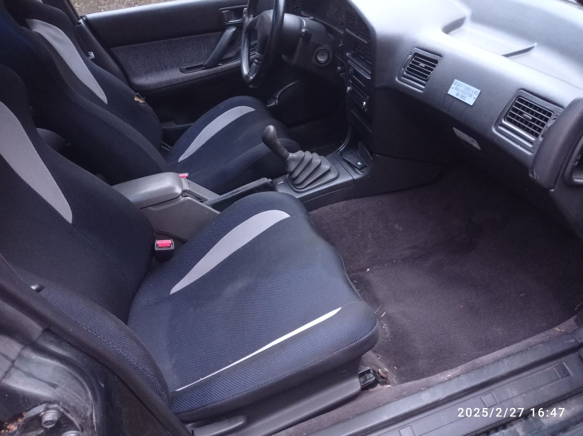 Fotele Subaru Impreza GT